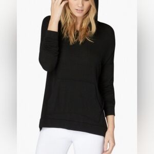Ivivva by lululemon Black Top